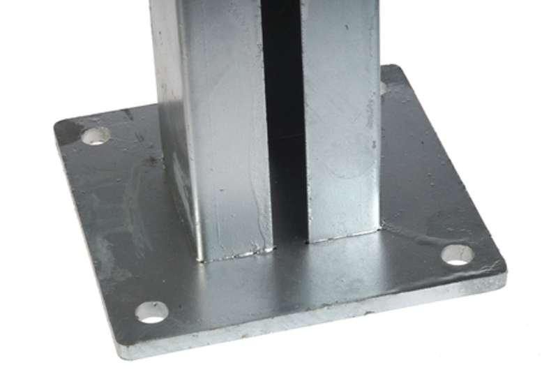 Voetplaat voor koker 80 × 80 mm thermisch verzinkt