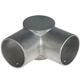 Een zilverkleurig aluminium 3-weg uitwendig hoekstuk van 90 graden voor het verbinden van drie 60mm buizen op een hoekpunt.