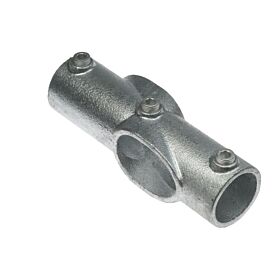 Een zilverkleurig gegoten variabel kruisstuk type G130 met drie inbusbouten, ideaal voor het stevig en flexibel verbinden van metalen buizen.