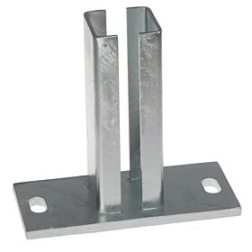 Een thermisch verzinkte stalen voetplaat voor 60x40 mm kokers, voorzien van twee montagegaten en een centrale gleufhouder.