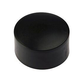 Een ronde zwarte kunststof paaldop voor externe montage op buizen met een diameter van 42mm tot 60mm.