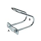 Een schuine elektrolytisch verzinkte draadklem TG-245 met bijbehorende montageplaat en moeren voor stevige bevestiging.