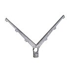 Een V-vormige dubbele aluminium prikkeldraadhouder met zes uitsparingen voor prikkeldraad, geschikt voor montage op een ronde paal.