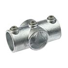 Een zilverkleurig thermisch verzinkt gegoten kruisstuk model G119 met drie inbusbouten voor een stevige en duurzame buisverbinding.