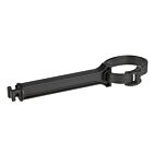 Zwarte kunststof klemstrip clip van 60mm met een flexibele lus en stevige basis voor het organiseren en bevestigen van kabels.