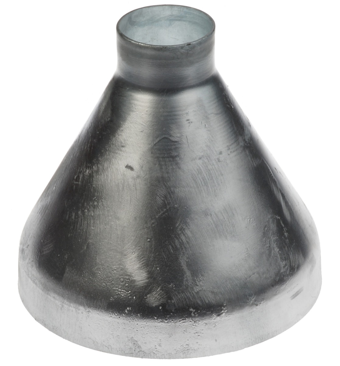 Een kegelvormige gegoten metalen afdekkap type A87 met een duurzame thermisch verzinkte afwerking voor bescherming van buizen.