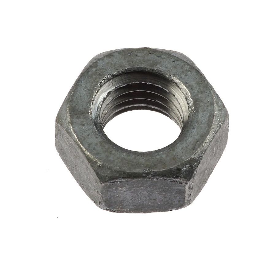 Een close-up van een zeskantmoer met een thermisch verzinkte grijze afwerking op een witte achtergrond.
