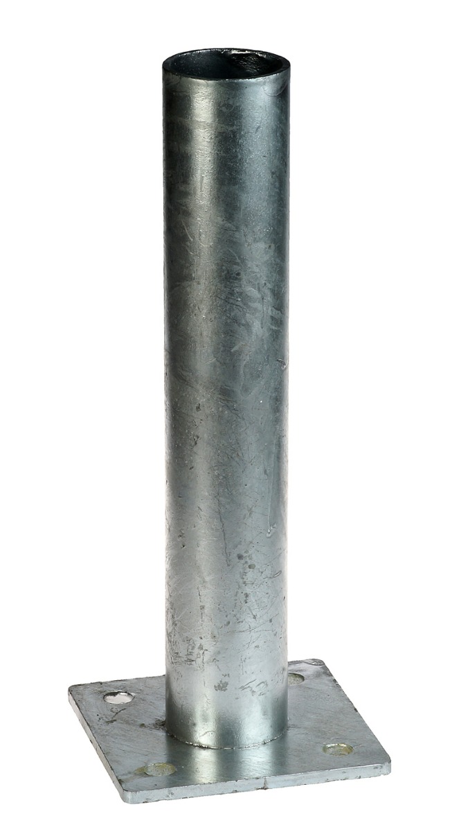 Een stevige thermisch verzinkte stalen voetplaat met een opstaande buis van 60mm voor montage op vlakke ondergronden.