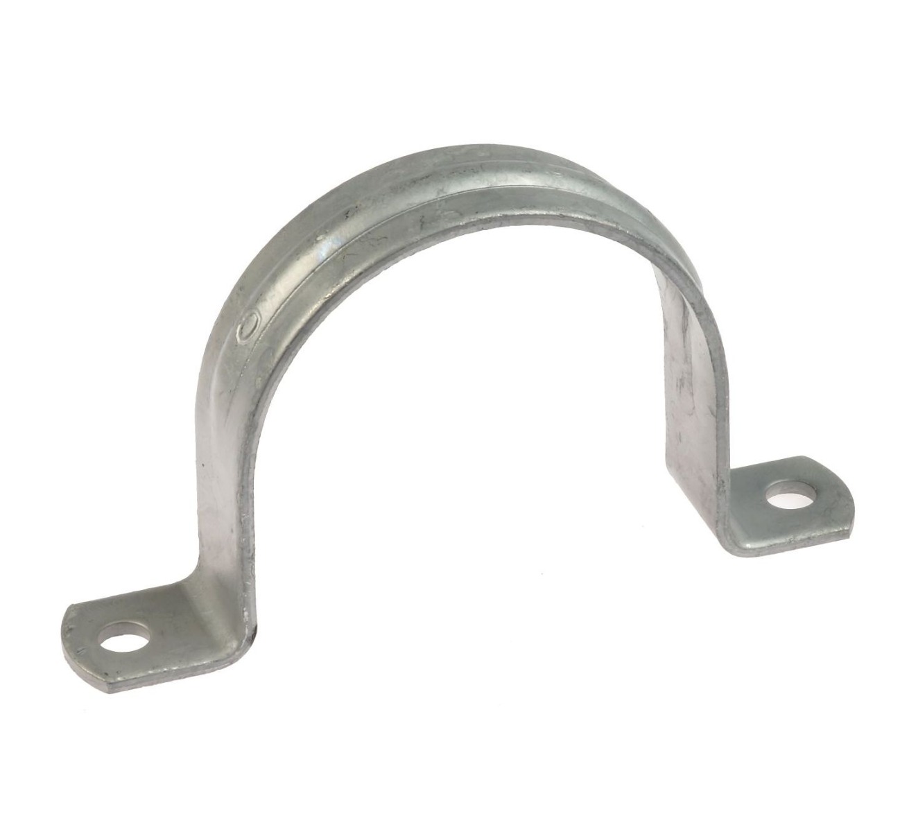 Een zilverkleurige thermisch verzinkte stalen zadel strip van 25 bij 3 mm voor het stevig bevestigen van buizen.