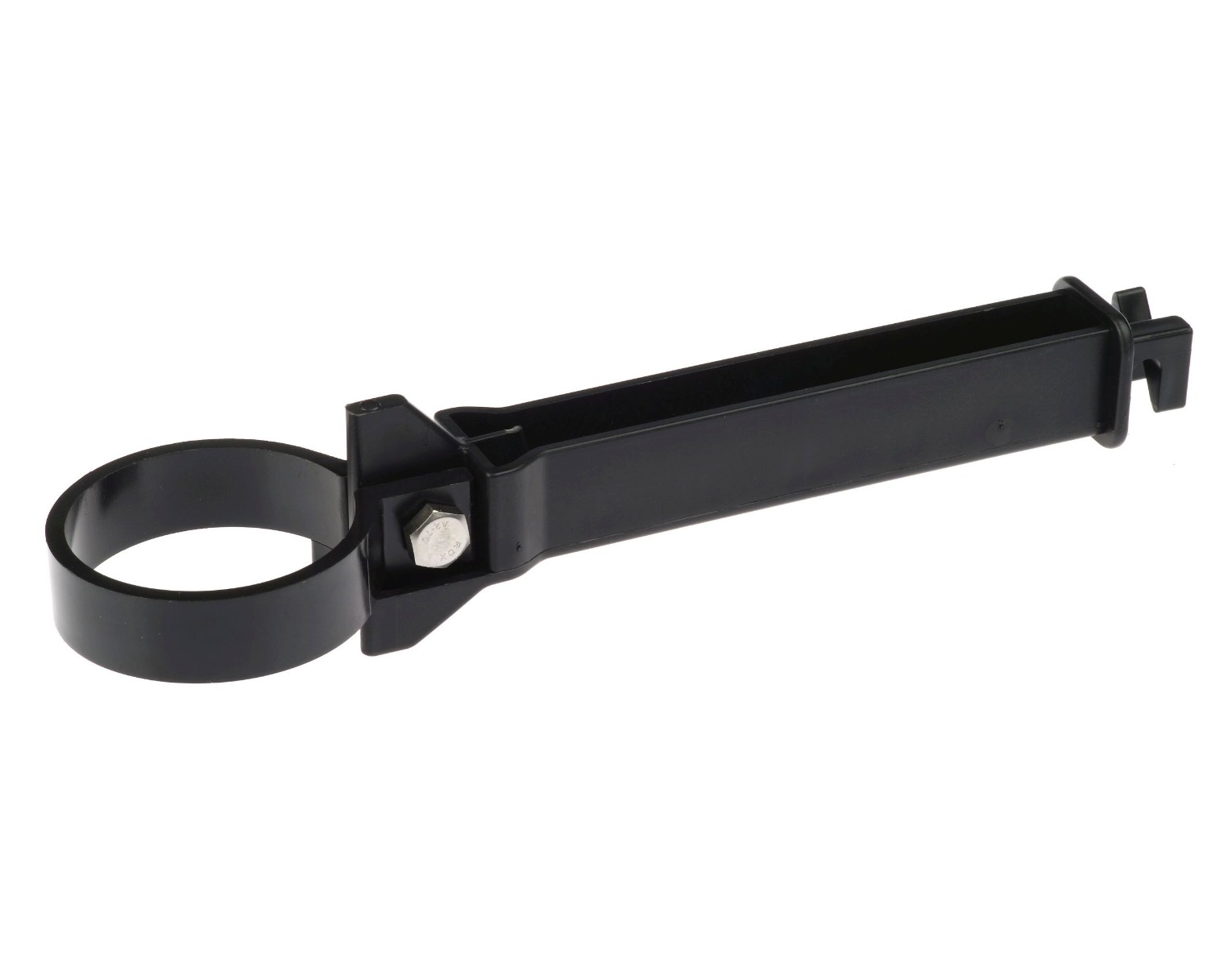 Een zwarte kunststof afstandisolator met een ring voor een paal van zestig millimeter op een witte achtergrond.